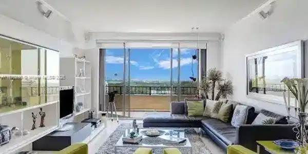 151 Crandon Blvd