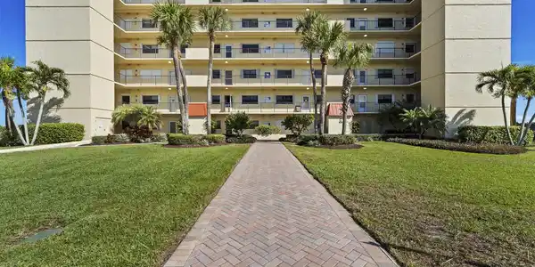 7420 S Ocean