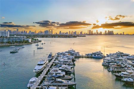 1800 Sunset Harbour Dr 1202/4 Dr