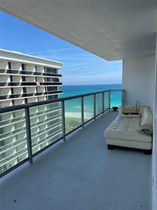 9511 Collins Ave