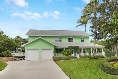 8445 SE Bayberry Ter