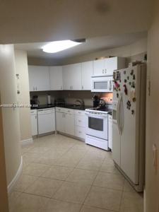 1000 Parkview Dr
