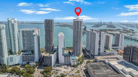 1750 N Bayshore Dr