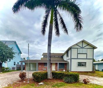 2727 NE 31st Ct