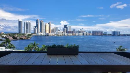 3600 Mystic Pointe Dr