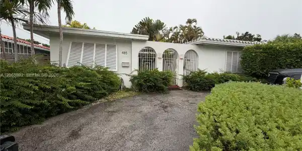 485 S Shore Dr