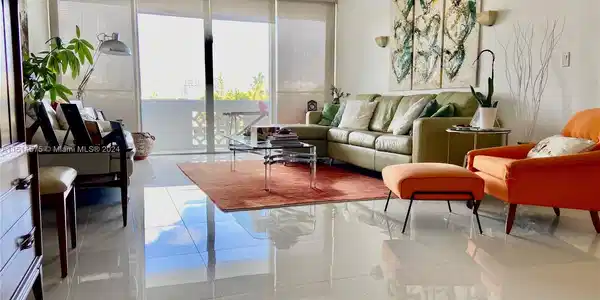 9101 E Bay Harbor Dr