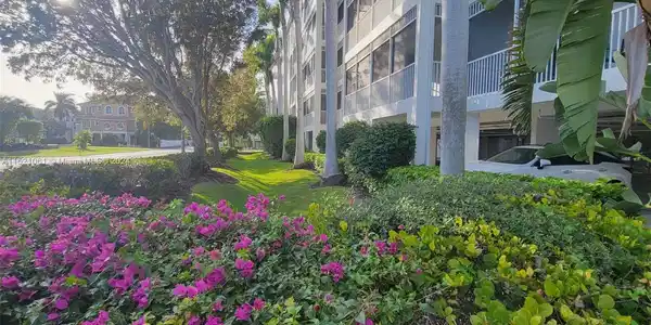 140 palm Street