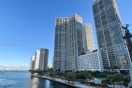 495 Brickell Ave