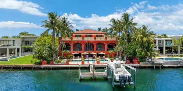 230 Harbor Drive
