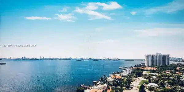 11111 Biscayne Blvd