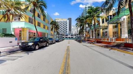 1460 Ocean Dr