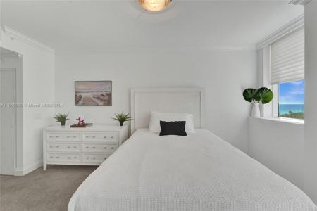 4775 Collins Ave