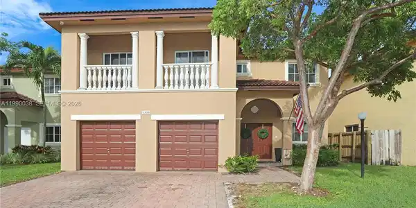 1330 NE 42nd Ave