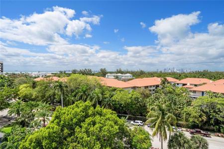 150 Ocean Lane Dr