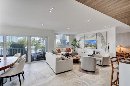 300 Bayview Dr