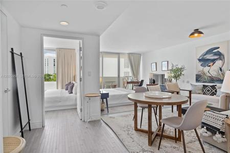 1100 West Ave