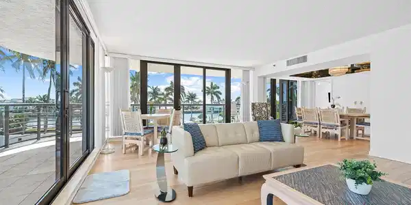 2727 S Ocean