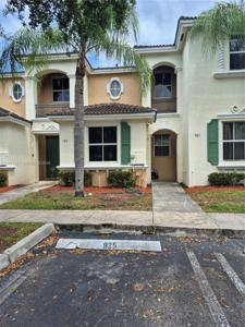 921 NE 42nd Pl