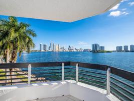 3530 Mystic Pointe Dr Unit 315