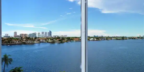 3010 Marcos Dr Unit R609