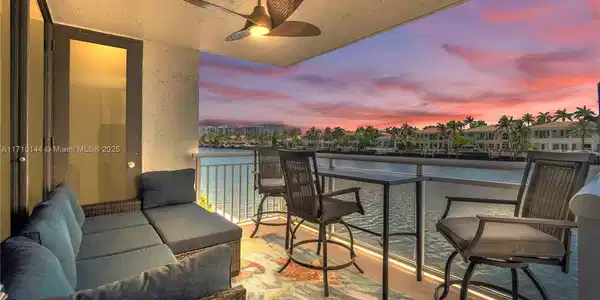 1600 S Ocean Dr