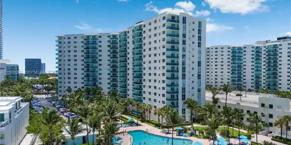 3901 S Ocean Dr