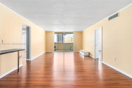1833 S Ocean Dr