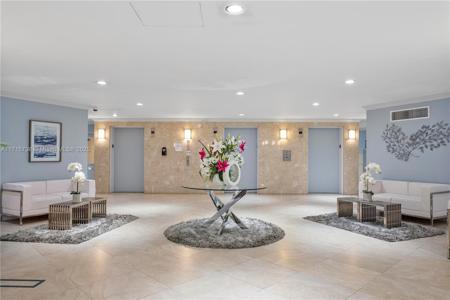 600 Parkview Dr