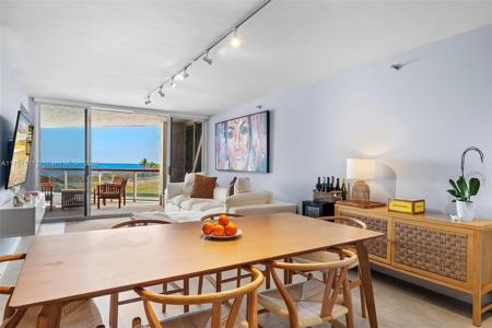 6767 Collins Ave