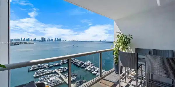 1900 Sunset Harbour Dr