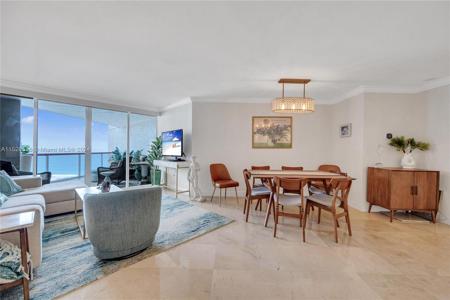 6767 Collins Ave