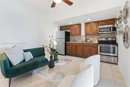 110 S Shore Dr