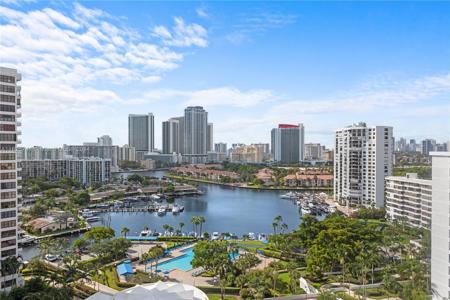 600 Three Islands Blvd