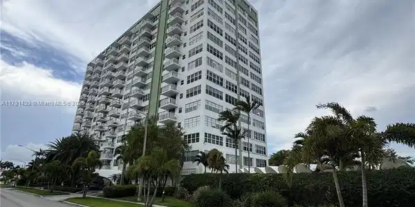2150 SANS SOUCI BLVD
