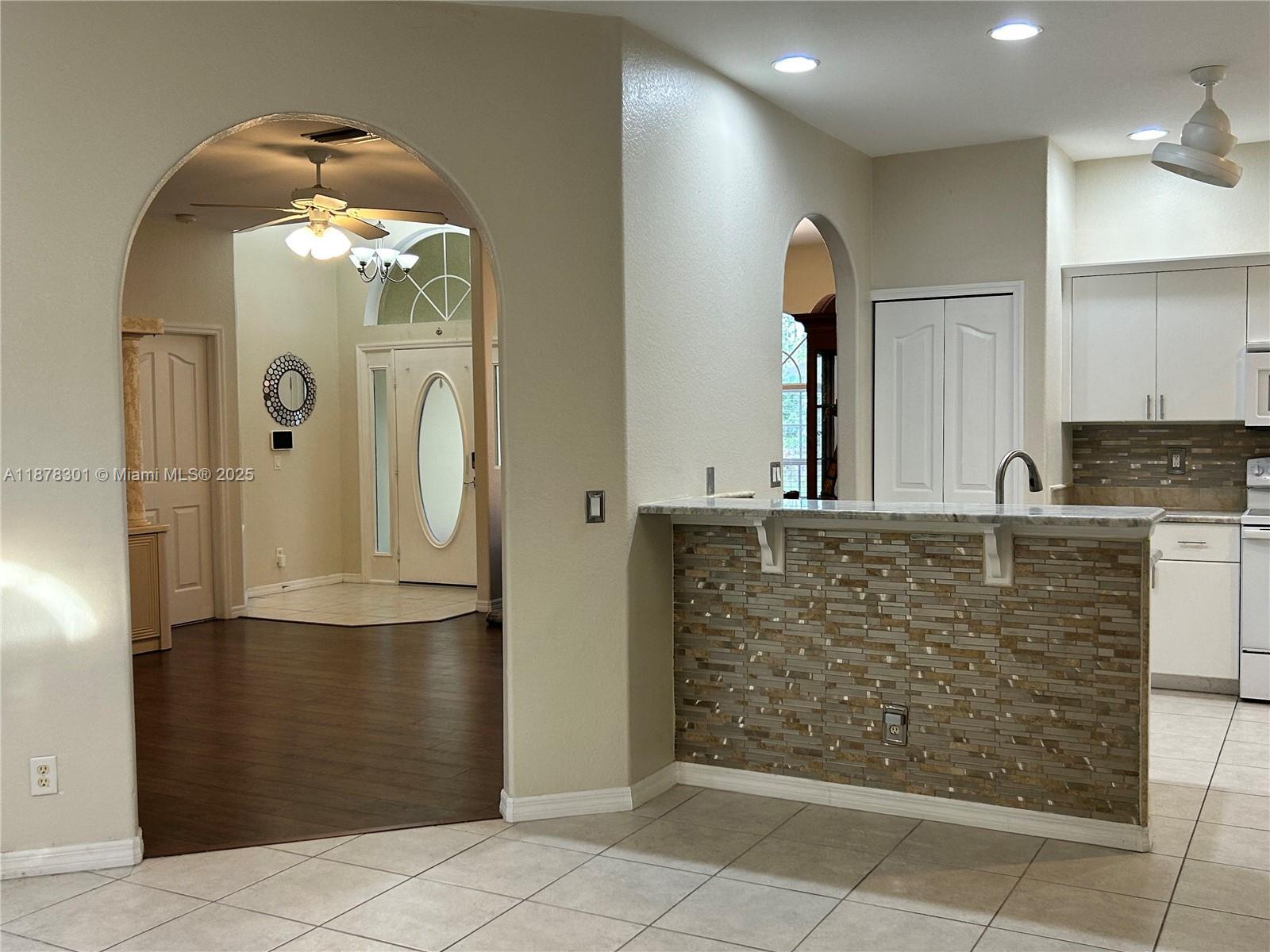 Image 4: Granite Countertops, Snack area