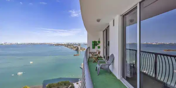 1750 N Bayshore Dr