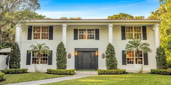607 Melaleuca Ln