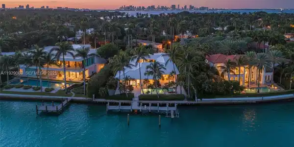 84 La Gorce Cir