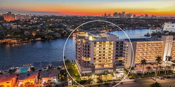 435 Bayshore