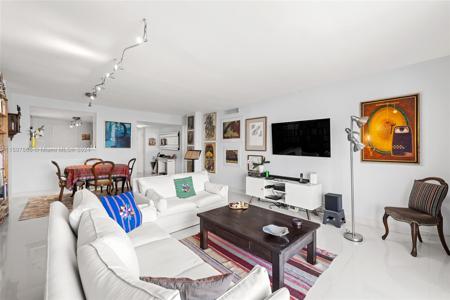 437 Golden Isles Dr
