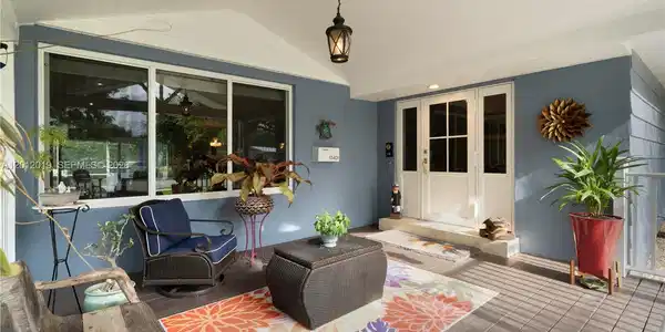 Image 2: Porch