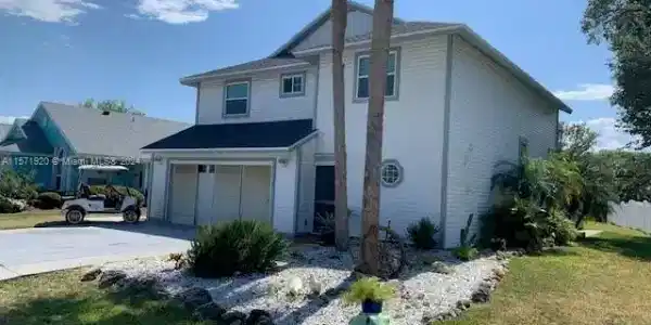 2 Avalon Lane