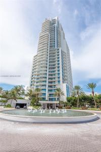50 S Pointe Dr