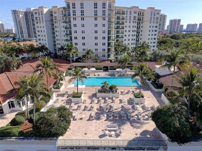 20000 E Country Club Dr