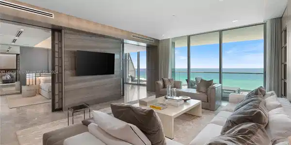 9349 Collins Ave