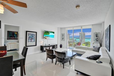 11111 Biscayne Blvd