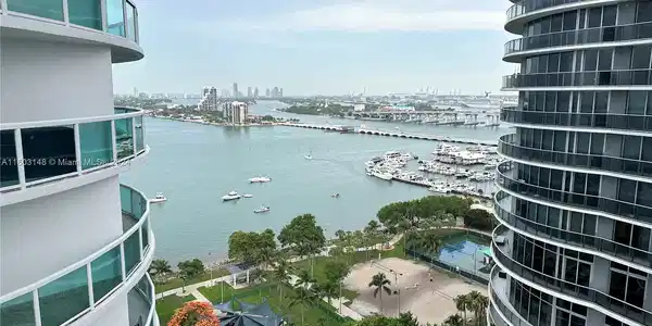 1800 N Bayshore Dr