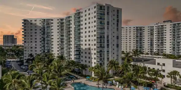 3901 S Ocean Dr