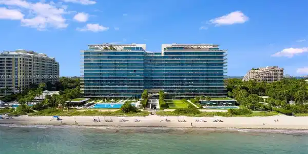 350 Ocean Dr